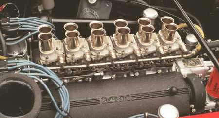 Ferrari GTO engine