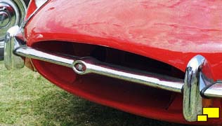 Jaguar E-Type motif bar